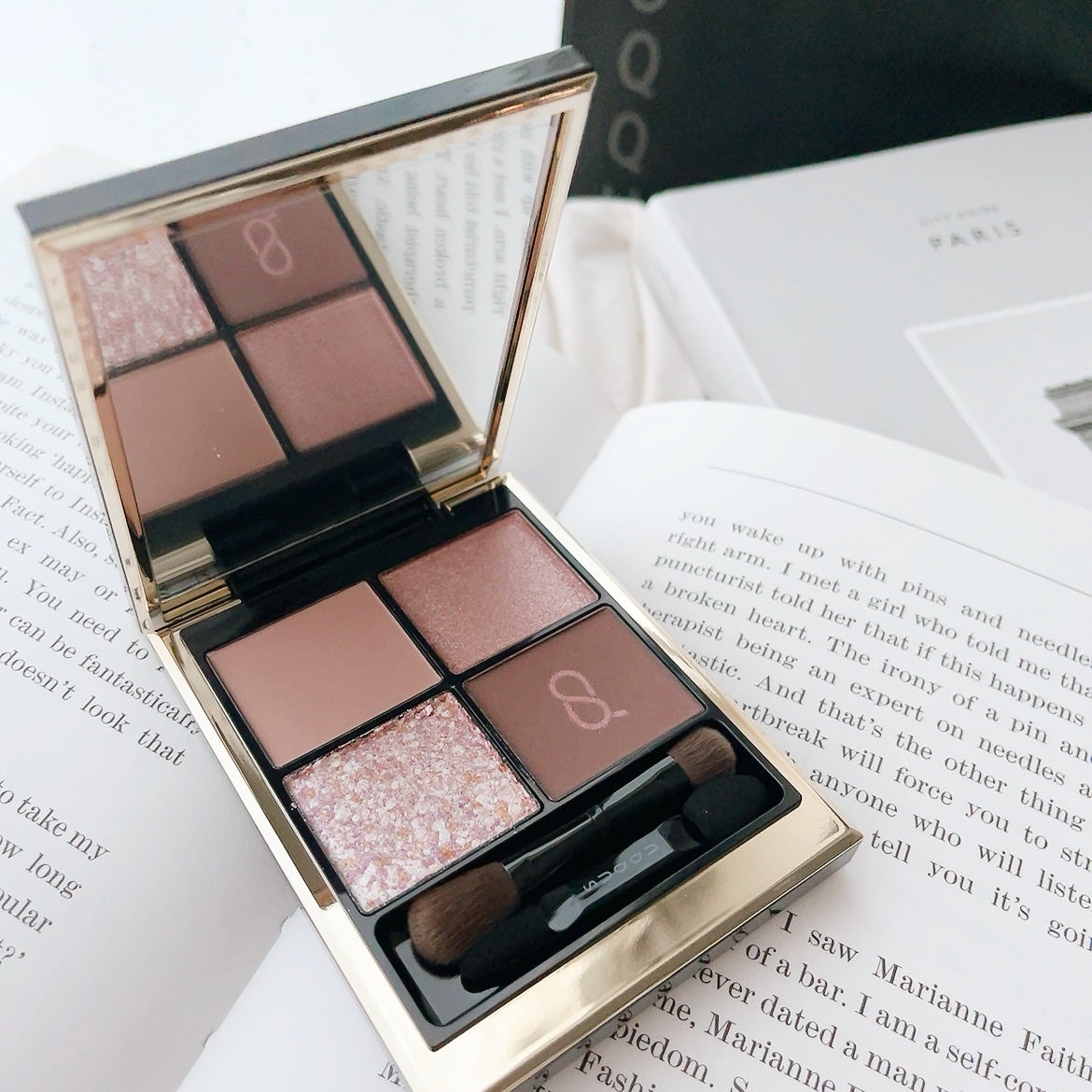 シグニチャー カラー アイズ/SUQQU/アイシャドウパレットを使ったクチコミ(1枚目)