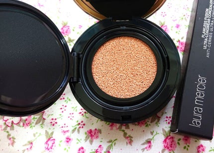 フローレス ルミエール ラディアンス パーフェクティング クッション/ローラ メルシエ/クッションファンデーションを使ったクチコミ(2枚目)