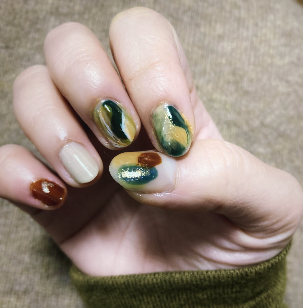 カラフルネイルズ/キャンメイク/マニキュアを使ったクチコミ（2枚目）