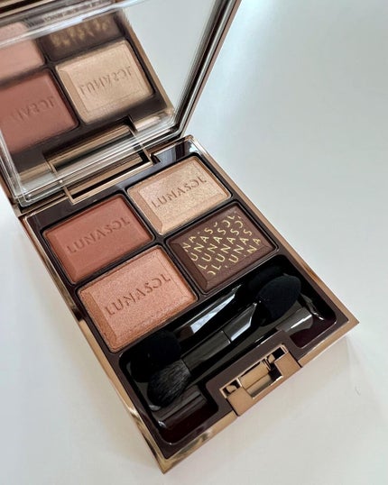 セレクション・ドゥ・ショコラアイズ/LUNASOL/アイシャドウパレットを使ったクチコミ(1枚目)