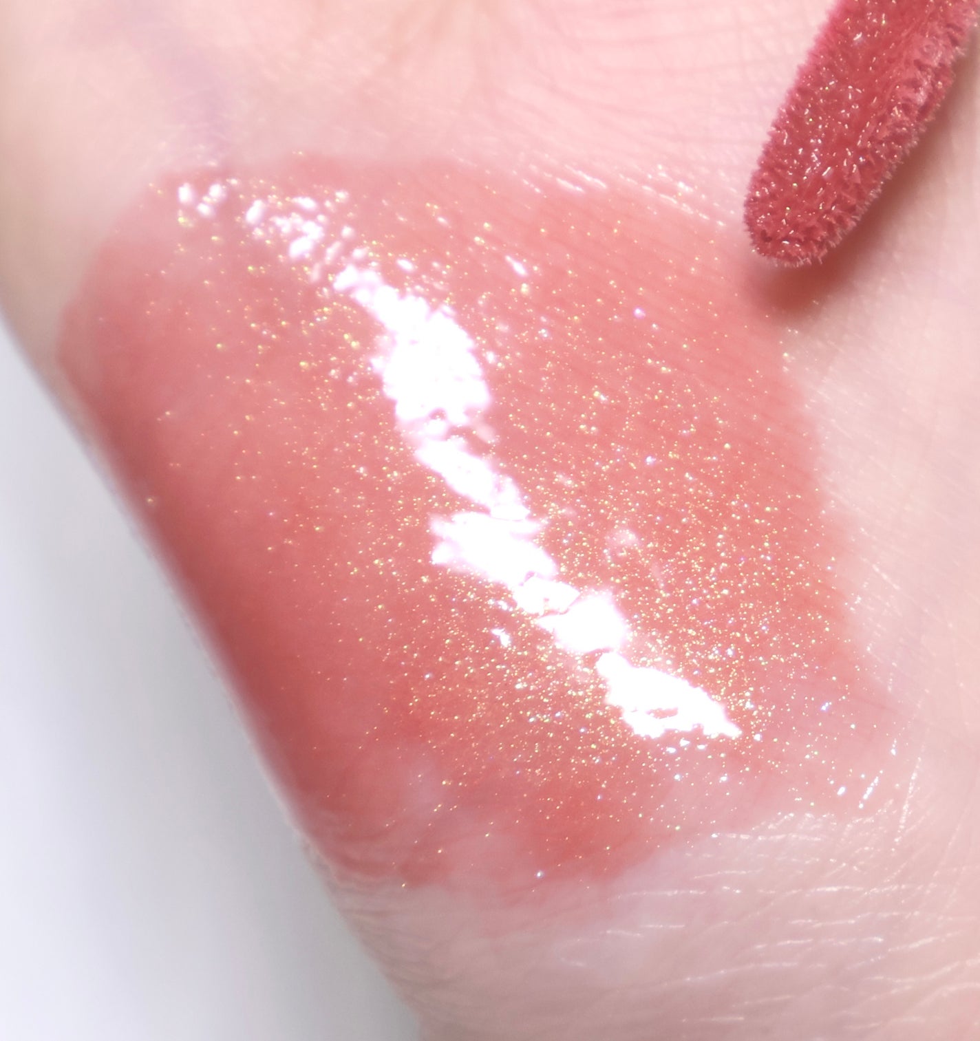 グラスティングカラーグロス/rom&nd/リップグロスを使ったクチコミ(1枚目)