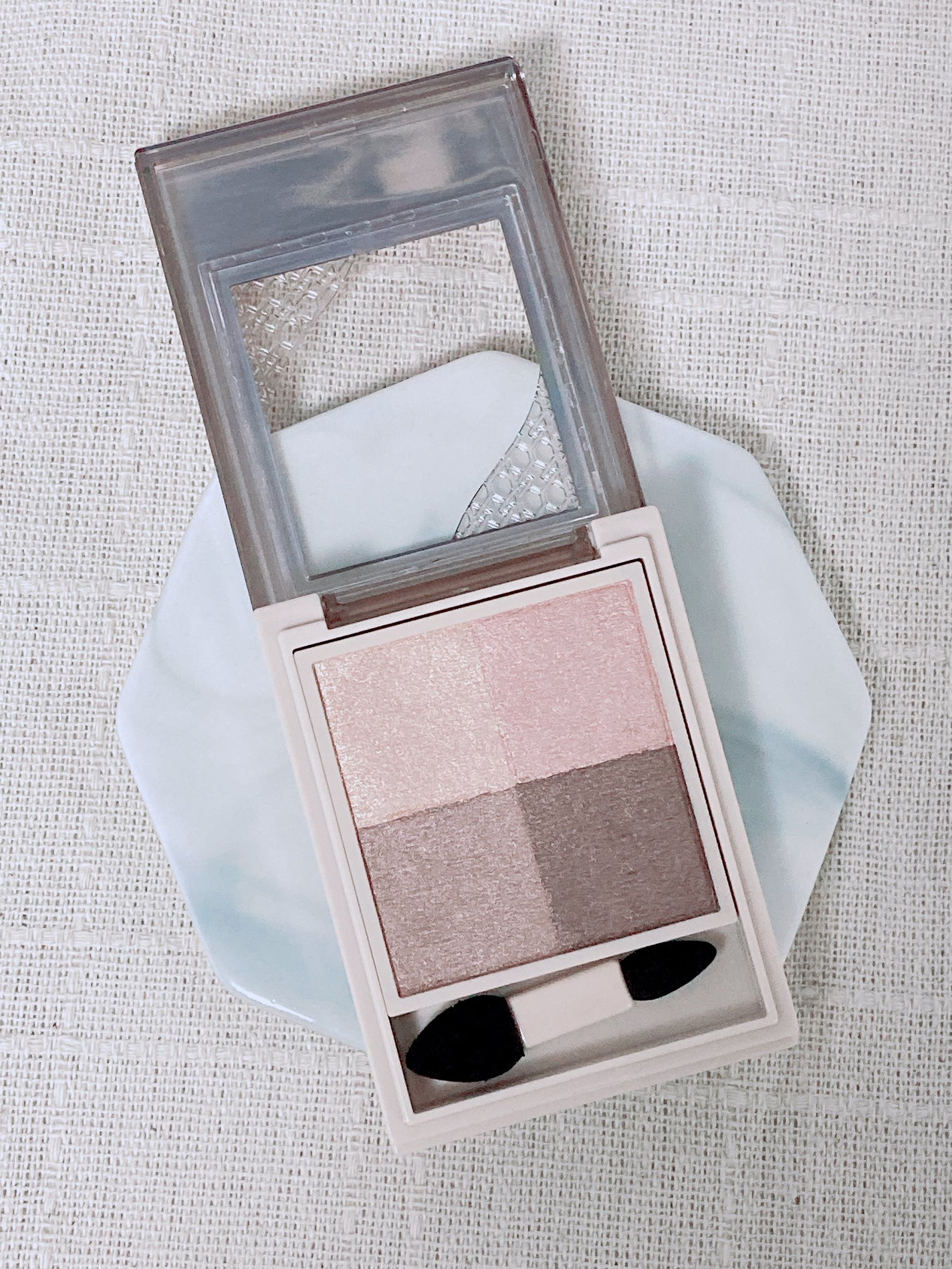 ニュアンス デューイ クリエイター/Visée/アイシャドウパレットを使ったクチコミ(3枚目)