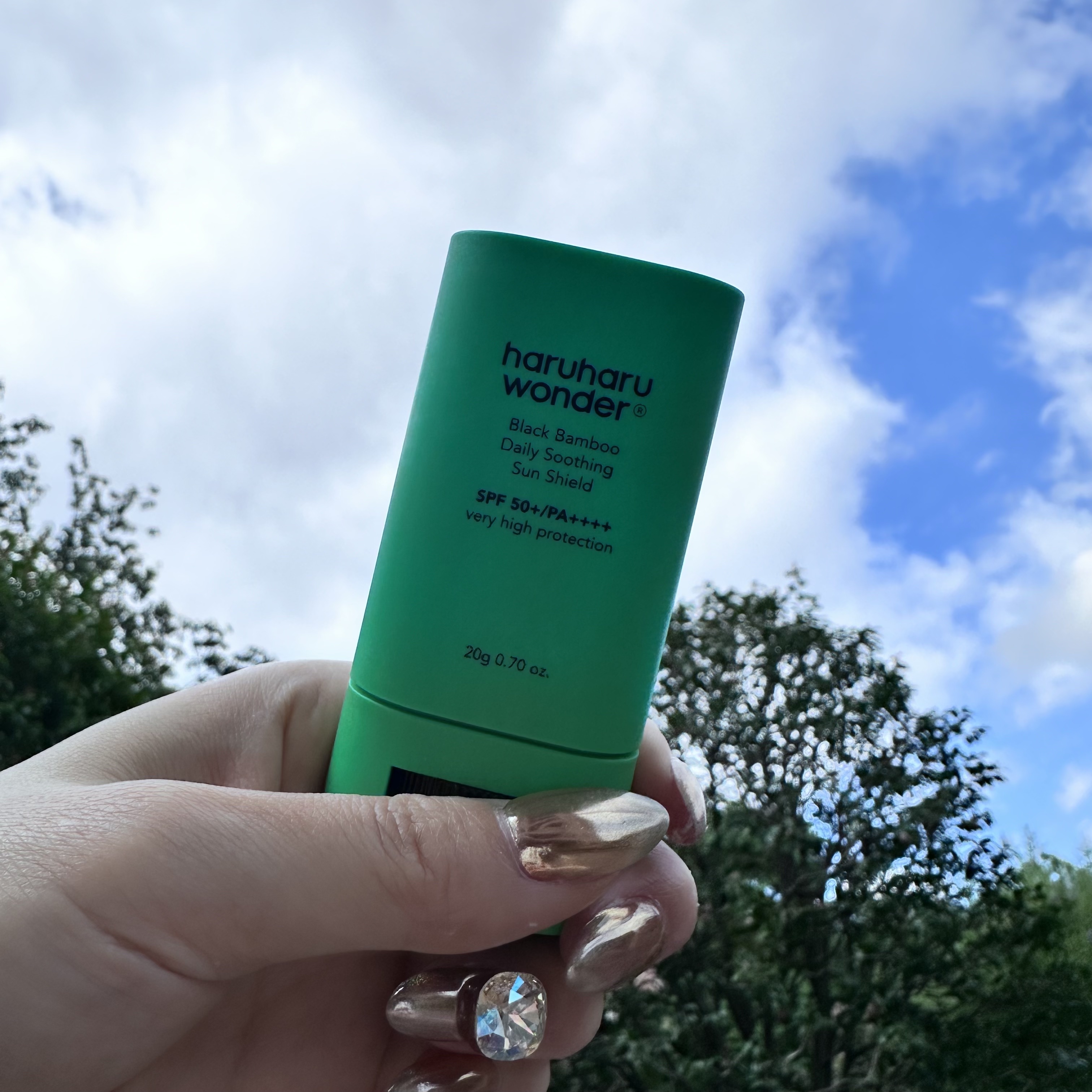 ブラックバンブーデイリー スージングサンシールド 20g SPF 50+/PA++++/haruharu wonder/日焼け止めスティックを使ったクチコミ（2枚目）