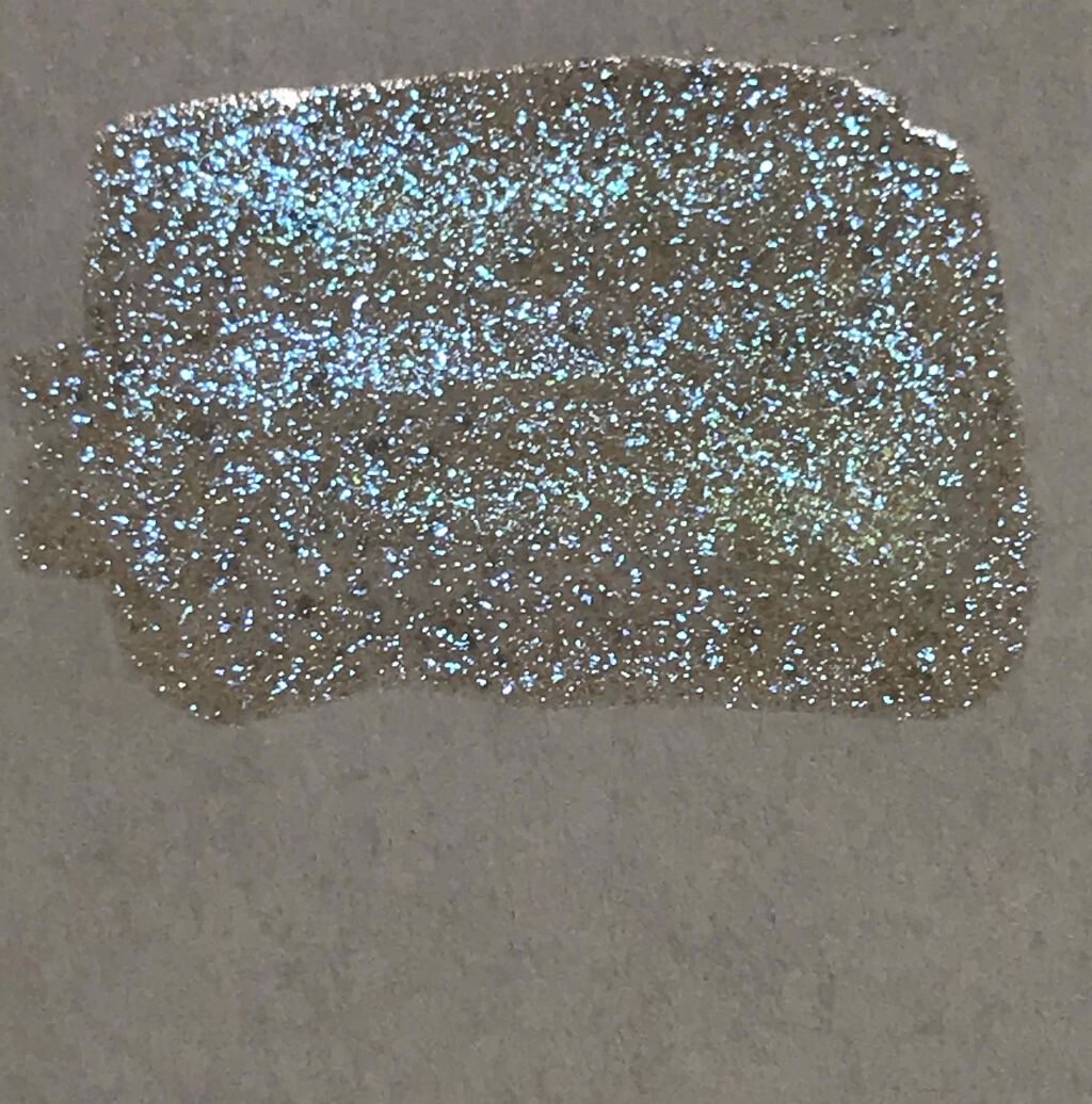 ホリデー アディクション “イリディセント ユーフォリア”/ADDICTION/メイクアップキットを使ったクチコミ(2枚目)