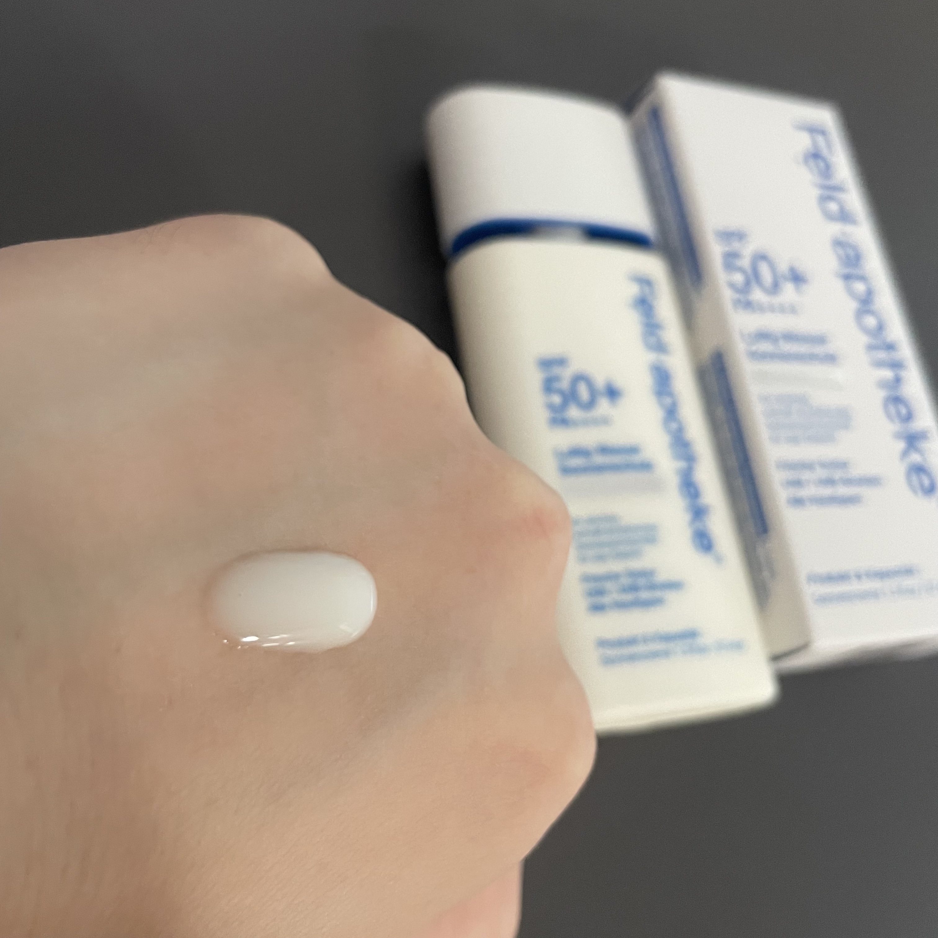 エアリーウォーターサンスクリーン プロフェッショナル/Feld Apotheke/日焼け止めローションを使ったクチコミ（2枚目）