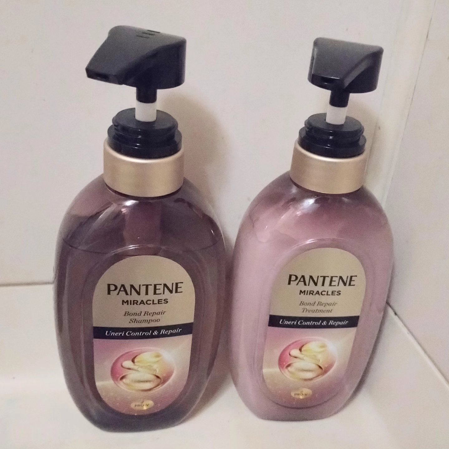 ミラクルズ うねりコントロール&リペア ボンドリペア シャンプー/トリートメント/パンテーン/市販シャンプーを使ったクチコミ（1枚目）