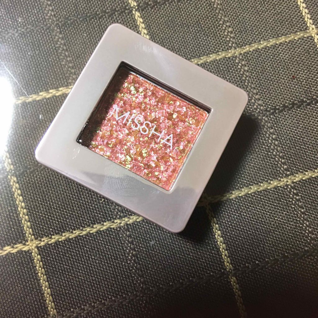 グリッタープリズム シャドウ/MISSHA/グリッターを使ったクチコミ(1枚目)