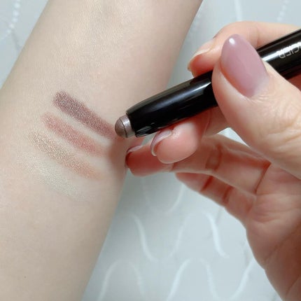 ローラ メルシエ スプレンディド シマーズ キャビアスティック トリオ のクチコミ「ローラメルシエのキャビアスティック💕
ローズゴールドを買ったらすっごく良くて😍
スプレンディド.....」(2枚目)