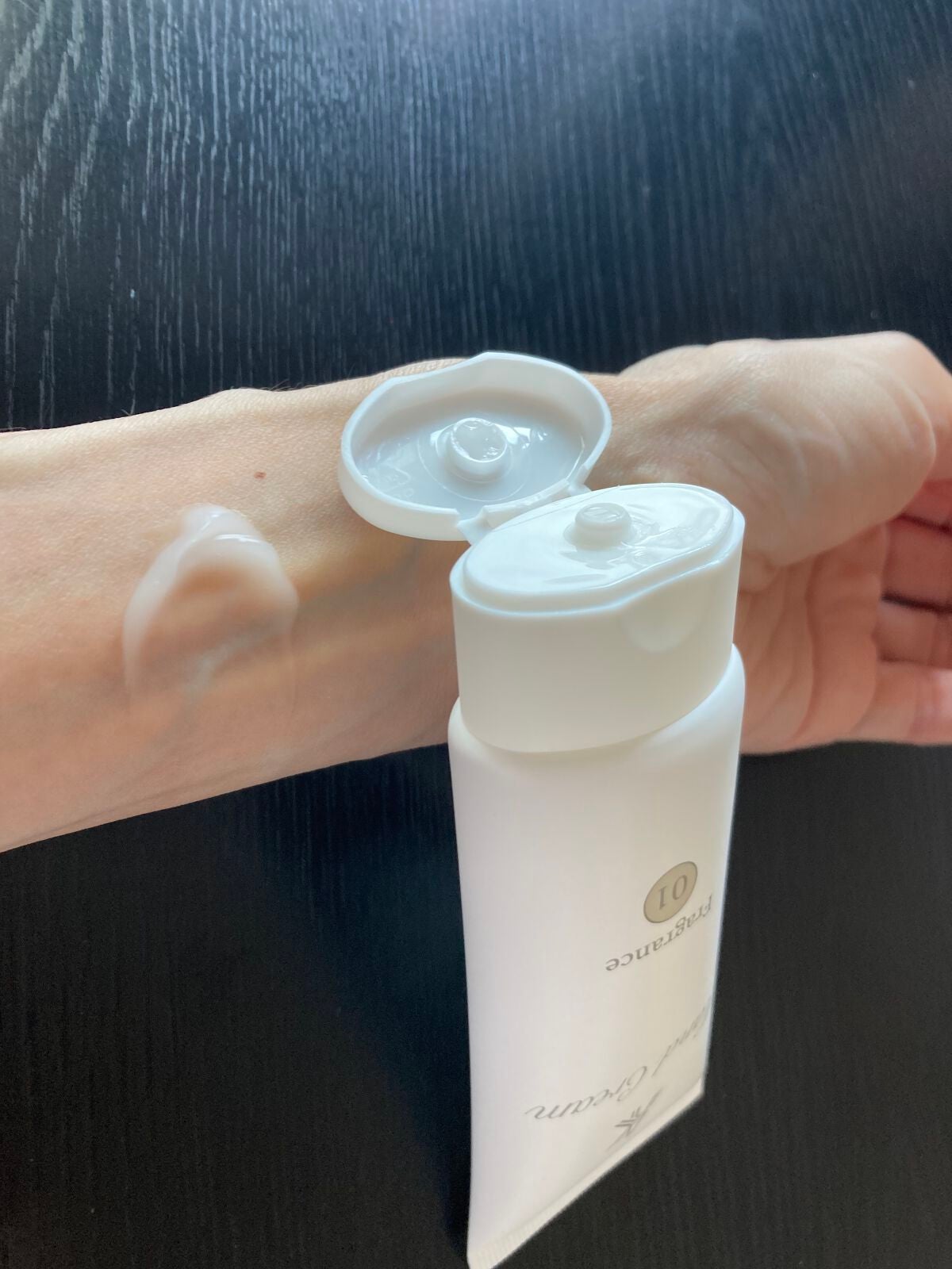 ハンドクリーム/AK/ハンドクリームを使ったクチコミ(2枚目)