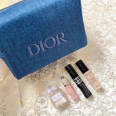 ディオールスキン フォーエヴァー フルイド グロウ/Dior/リキッドファンデーションを使ったクチコミ（1枚目）