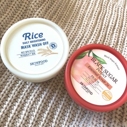 ブラックシュガー パーフェクト エッセンシャル スクラブ2X/SKINFOOD/洗い流すパック・マスクを使ったクチコミ(1枚目)