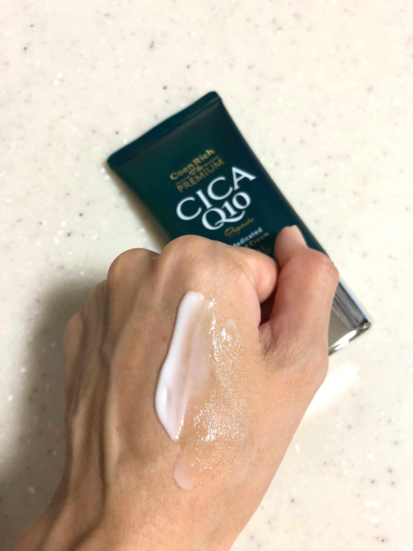 コエンリッチ ザ プレミアム 薬用CICAリペア ハンドクリーム/コエンリッチQ10/ハンドクリームを使ったクチコミ(3枚目)