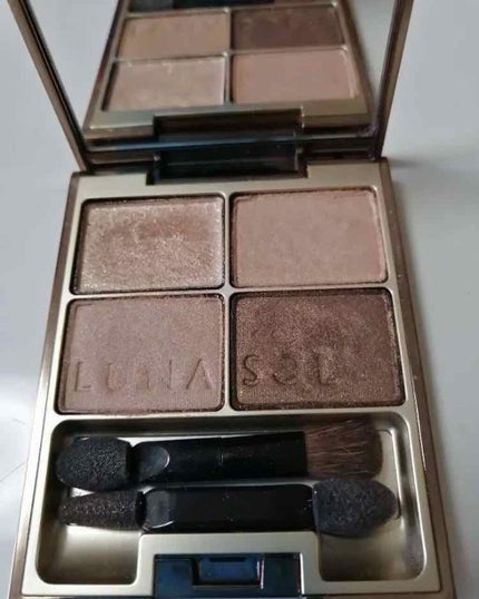 スキンモデリングアイズ/LUNASOL/アイシャドウパレットを使ったクチコミ(1枚目)