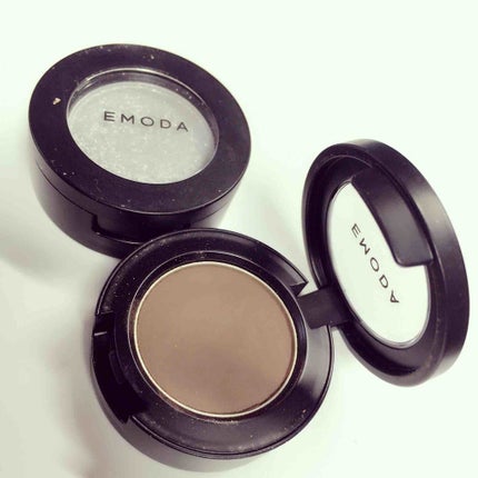 IMPRESSIVE EYE COLOR/エモダ コスメティクス/単色アイシャドウを使ったクチコミ(1枚目)