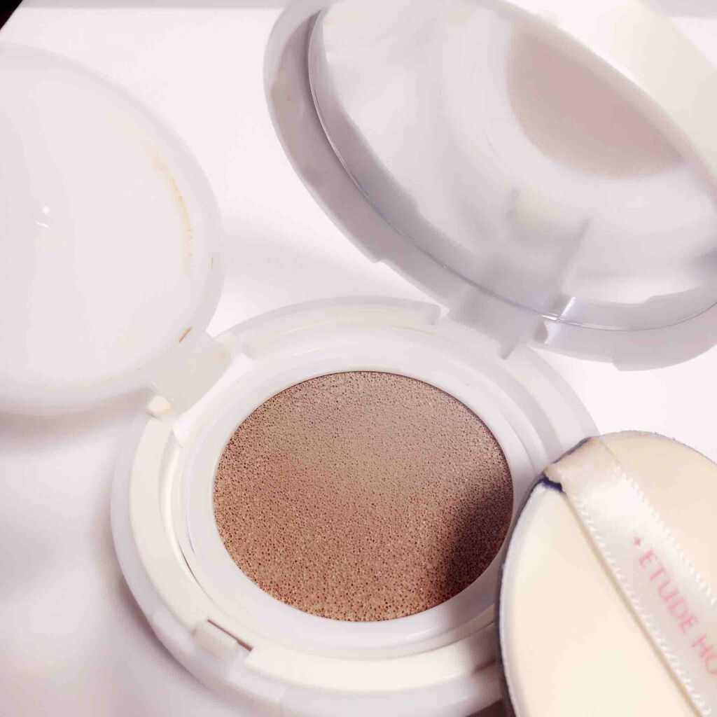 プレシャスミネラル モイストエニークッション SPF50+/PA+++/ETUDE/クッションファンデーションを使ったクチコミ(1枚目)