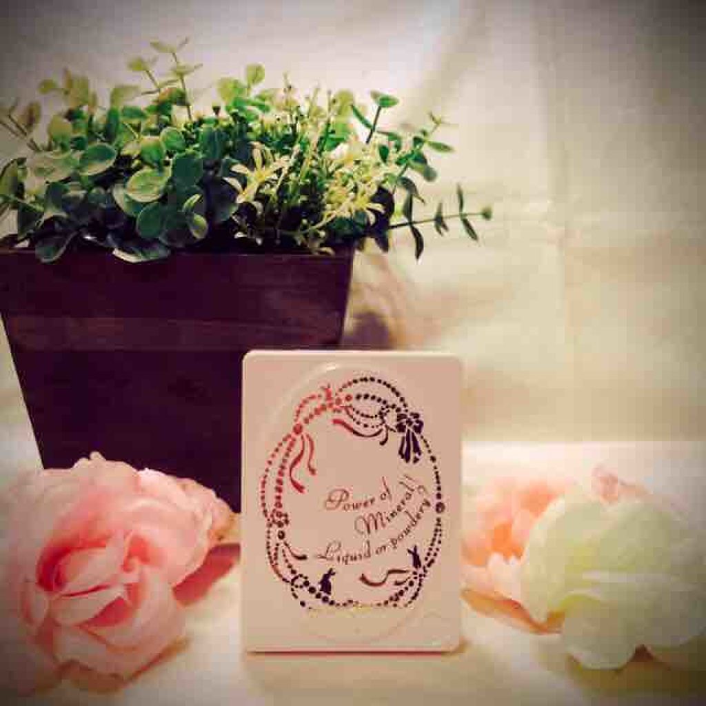 ミネラルリキッドパウダリー 特製セット S/インテグレート/メイクアップキットを使ったクチコミ(1枚目)