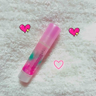 メンソレータムのリップフォンデュです💄
リップクリームなのですが、使用感はグロスです‼️
ツヤッツヤでキラキラになります✨✨
もう何本リピした事か…💍
持ちもいいのでおすすめです。
