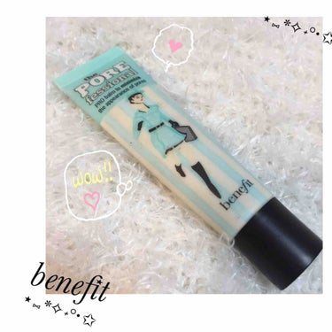  benefitのthe PORE fessional🐰💭💞
これは日本には売っていなく海外がネットで買わないと手に入らないと思うのですが
化粧下地の前にテカリが気になる所や毛穴が気になる所に塗ると崩れ