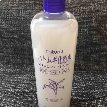 naturieのハトムギ化粧水です✨
これ一つで、保湿力アップ⬆️⬆️💕
化粧した上からミストとしても使用できます😍
500mlで600円とコスパ最強‼️
ベタつかないし、保湿力アップするのでコットンパ