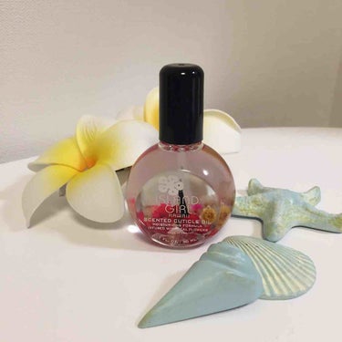 ISLAND GIRL HAWAII
キューティクルオイル🐰💞
こちらはハワイのお土産の定番なので知っている方もいらっしゃると思います！
ネイルを落とした後の痛んだ爪や
ささくれが気になる時などに爪に塗