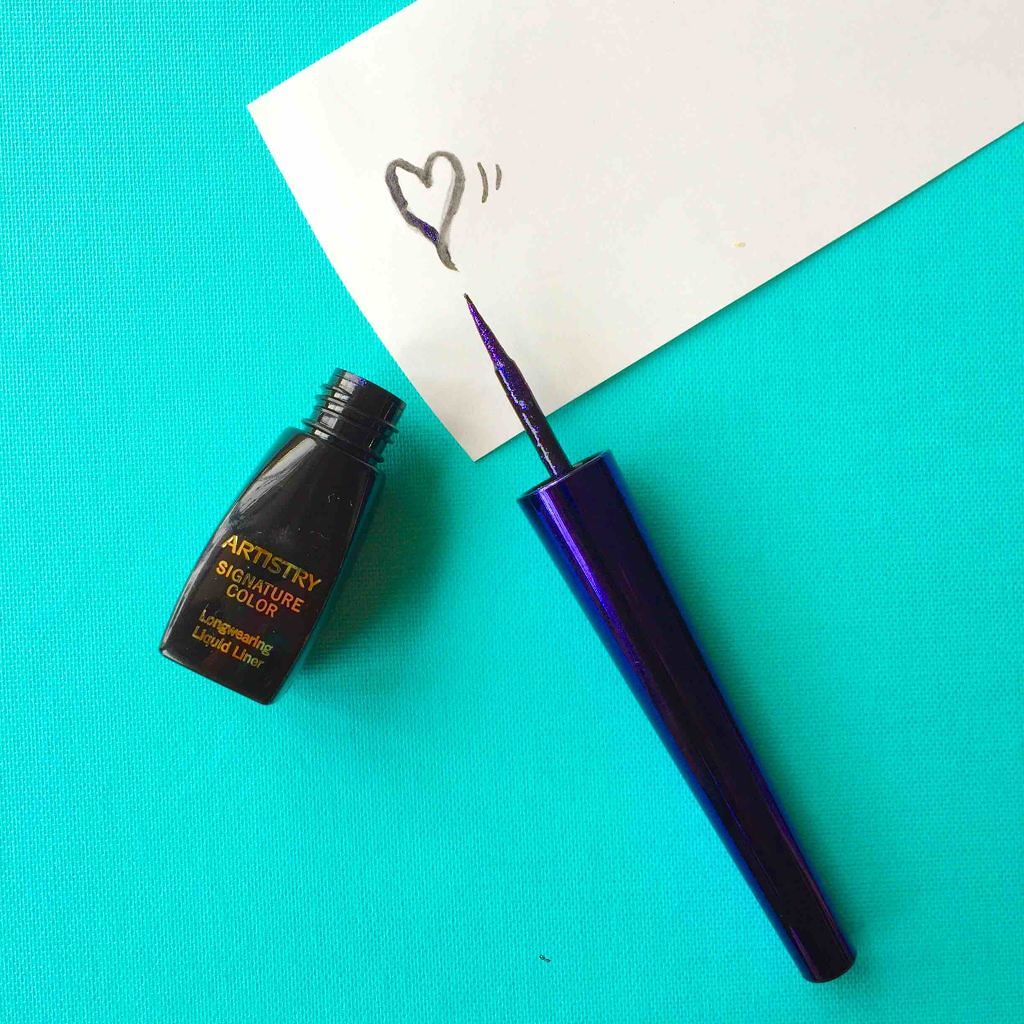 シグネチャーカラー ロングウェアリング リキッド アイライナー/アーティストリー/リキッドアイライナーを使ったクチコミ(1枚目)