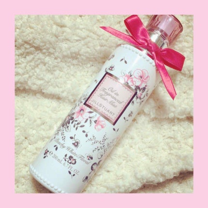 JILL STUART ジルスチュアート リラックス オイルイン フレグランス ヘアミストのクチコミ「Jill Stuart リラックスオイルインフレグランスヘアミスト💓
ドライヤーの前や髪を巻.....」(1枚目)