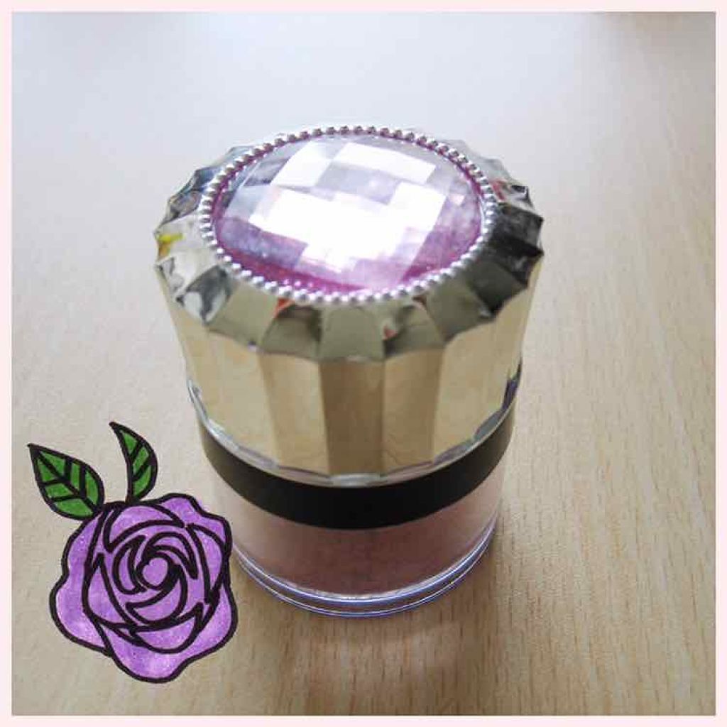 ハピネスパフ付きチーク DAISO