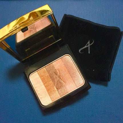 アーティストリー 3Dフェースパウダー カラー:サンキスド