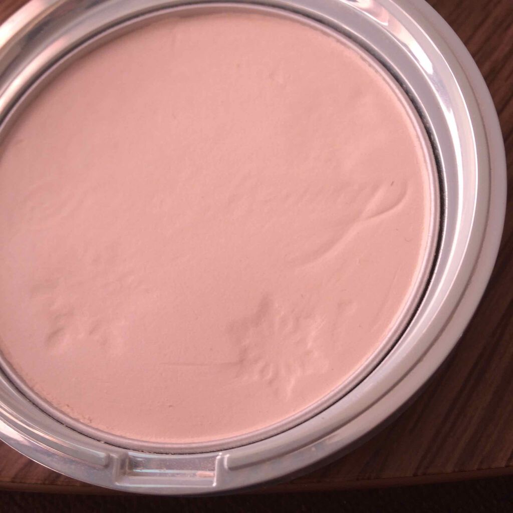 スノービューティー III/スノービューティー/プレストパウダーを使ったクチコミ（2枚目）