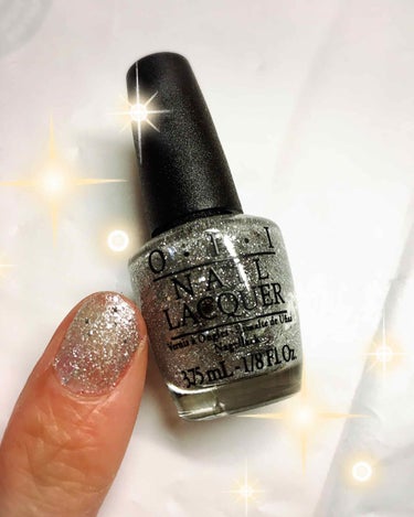 OPI ネイルラッカー It's FROSTY OUT SIDE
こちらミニサイズになります😉💕
ハッキリしたメタリックなラメなので主にフットに使っています😉💕
とても存在感のあるラメで綺麗です😉💕
デ