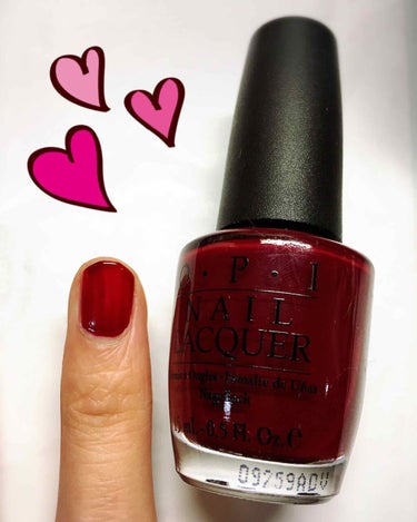 OPI ネイルラッカーL87
赤みの強いボールドカラーです😉💕
こちらを塗ってからパールを乗っけるととても可愛いです😍❤️
ハンドでもフットでもいけるし、お洋服にも合わせやすい定番カラーです💕
無くなっ