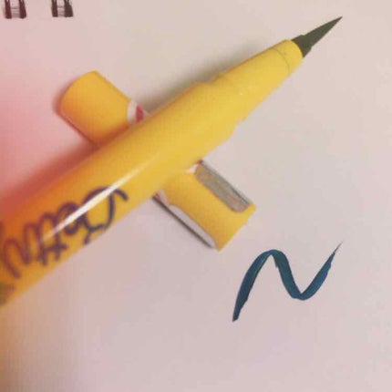 ワンダフルカラーアイライナー/Queen's Key(クイーンズキー)/リキッドアイライナーを使ったクチコミ(1枚目)