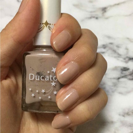 グロッシーネイルカラーN 03 アイシーベージュ/デュカート/マニキュアの画像