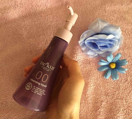 ne'kur(ネクア) クレンジングリキッドのクチコミ「サラサラなクレンジングリキッドです👳🏽♀️✨
オイルクレンジングは苦手だけど、これはヌルヌル.....」(1枚目)