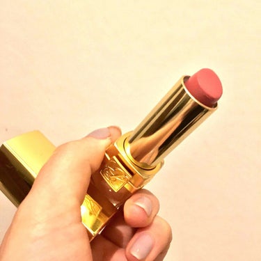 エスティローダーのリップスティック💄
婚活リップと呼ばれているらしいですね☺︎
控えめでお上品な色なので、就活リップとして使っています😳❣️
デートの時も良さそう！男ウケしそうな可愛い色です💓
#デパコ