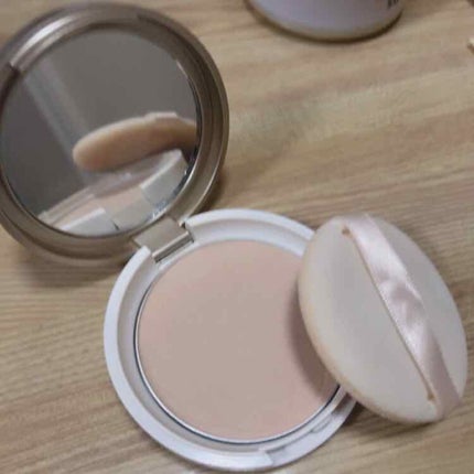 UVシルクフェイスパウダー/CEZANNE/プレストパウダーを使ったクチコミ(1枚目)