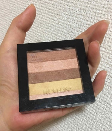 REVLON ハイライティング パレットのクチコミ「【希少価値】レブロン　ハイライティング　パレット　001　ピーチグロー
写真のように手のひらサ.....」（1枚目）