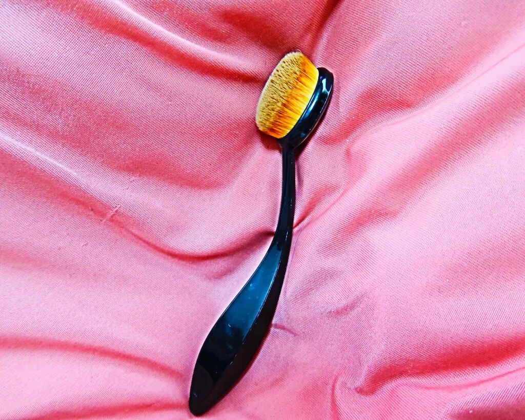 K_M on LIPS 「某雑誌の付録にも似たものがありました❁.*・゚下地、コンシーラ..」(1枚目)