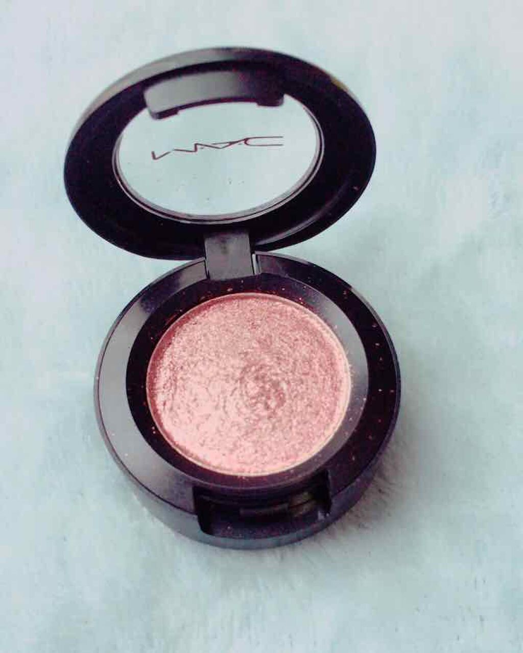 ダズルシャドウ/M・A・C/単色アイシャドウを使ったクチコミ(2枚目)