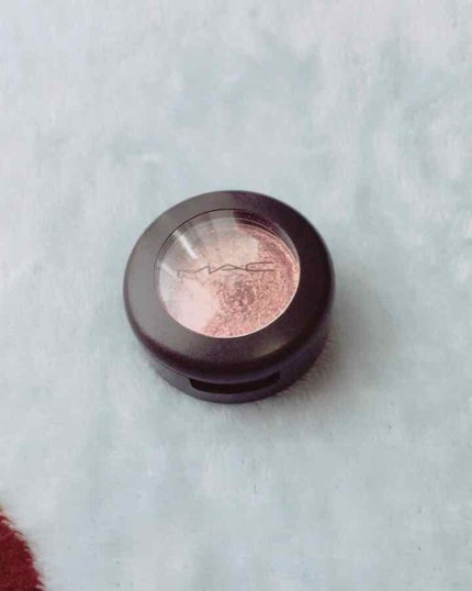 ダズルシャドウ/M・A・C/単色アイシャドウを使ったクチコミ(1枚目)