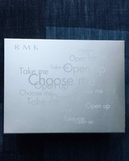 RMK コットンのクチコミ「RMK コットン
化粧水を手にとって顔に塗るのも
いいのですが、コットンで
のせてあげるほう.....」(1枚目)