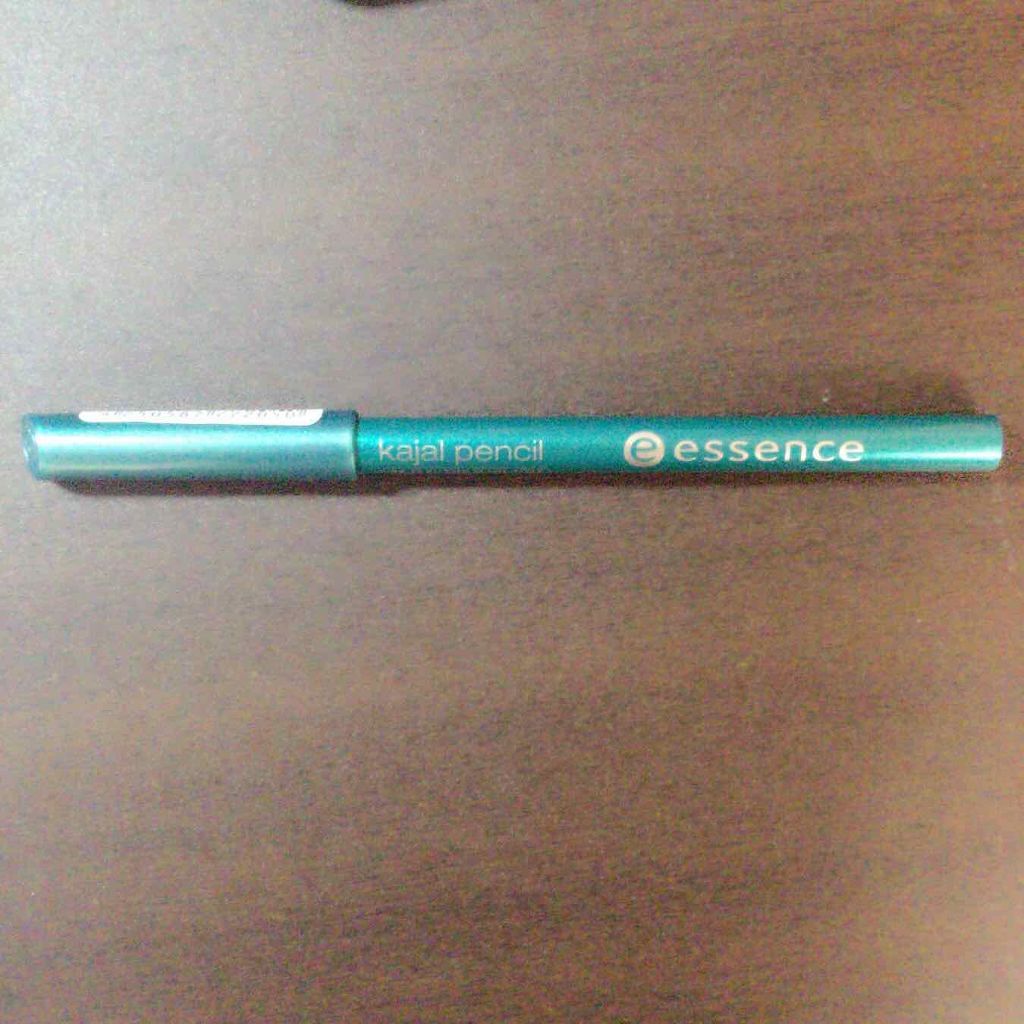 kajal pencil/essence/ペンシルアイライナーを使ったクチコミ(1枚目)