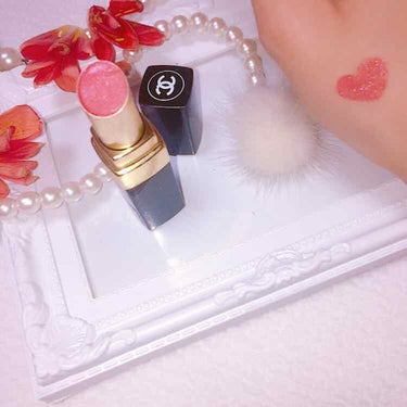 CHANEL ルージュココシャイン💄
62 Monte Carlo

大人気のルージュココシャインから
1本ご紹介💓

こちらは赤リップなのですが

1度だと薄づきで、血色感のある唇
塗り重ねていくほど