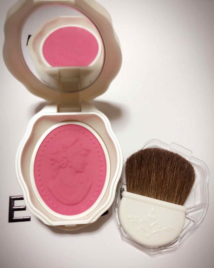 プレスト チークカラー N/レ・メルヴェイユーズ ラデュレ/パウダーチークを使ったクチコミ(1枚目)