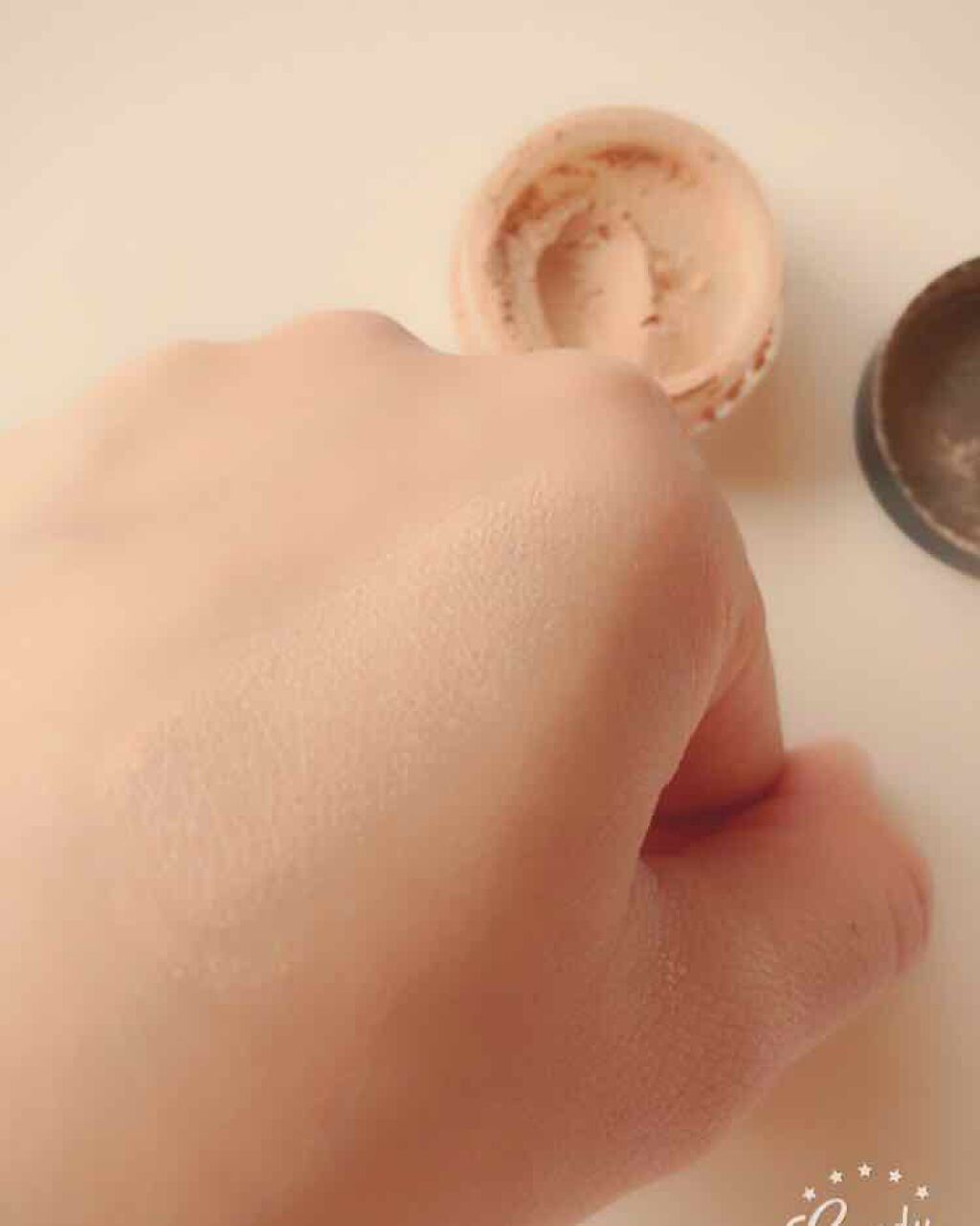 Art Collection ATミネラルアイシャドウのクチコミ「・seria
・アートコレクション 
ミネラルアイシャドウ 02シマーベージュ
細やかなラメが.....」（1枚目）