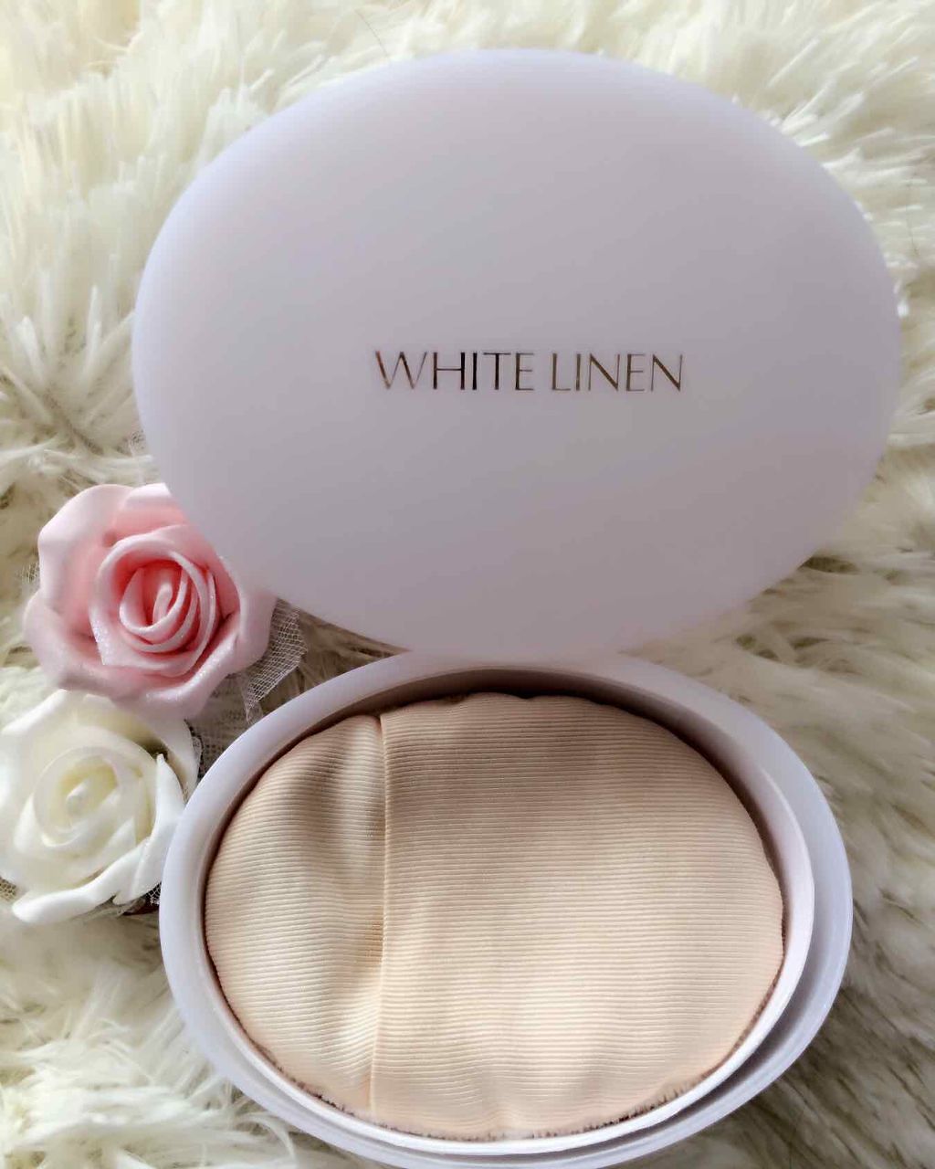 ホワイトリネン パフュームドボディパウダー ESTEE LAUDER