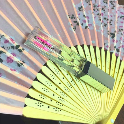 グロス・レヴェラトゥール/GIVENCHY/リップグロスを使ったクチコミ(1枚目)