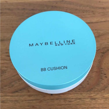 maybelline newyork bbcushion
02番 ミディアムベージュ マット系を使いました💄

カバー力はとてもあります。
ですが、私には少し黄色味が強いので肌が少し黄色っぽくなります。