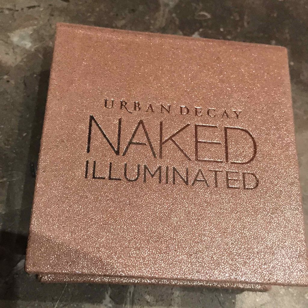 NAKED ILLUMINATED/Naked/パウダーハイライトを使ったクチコミ（1枚目）