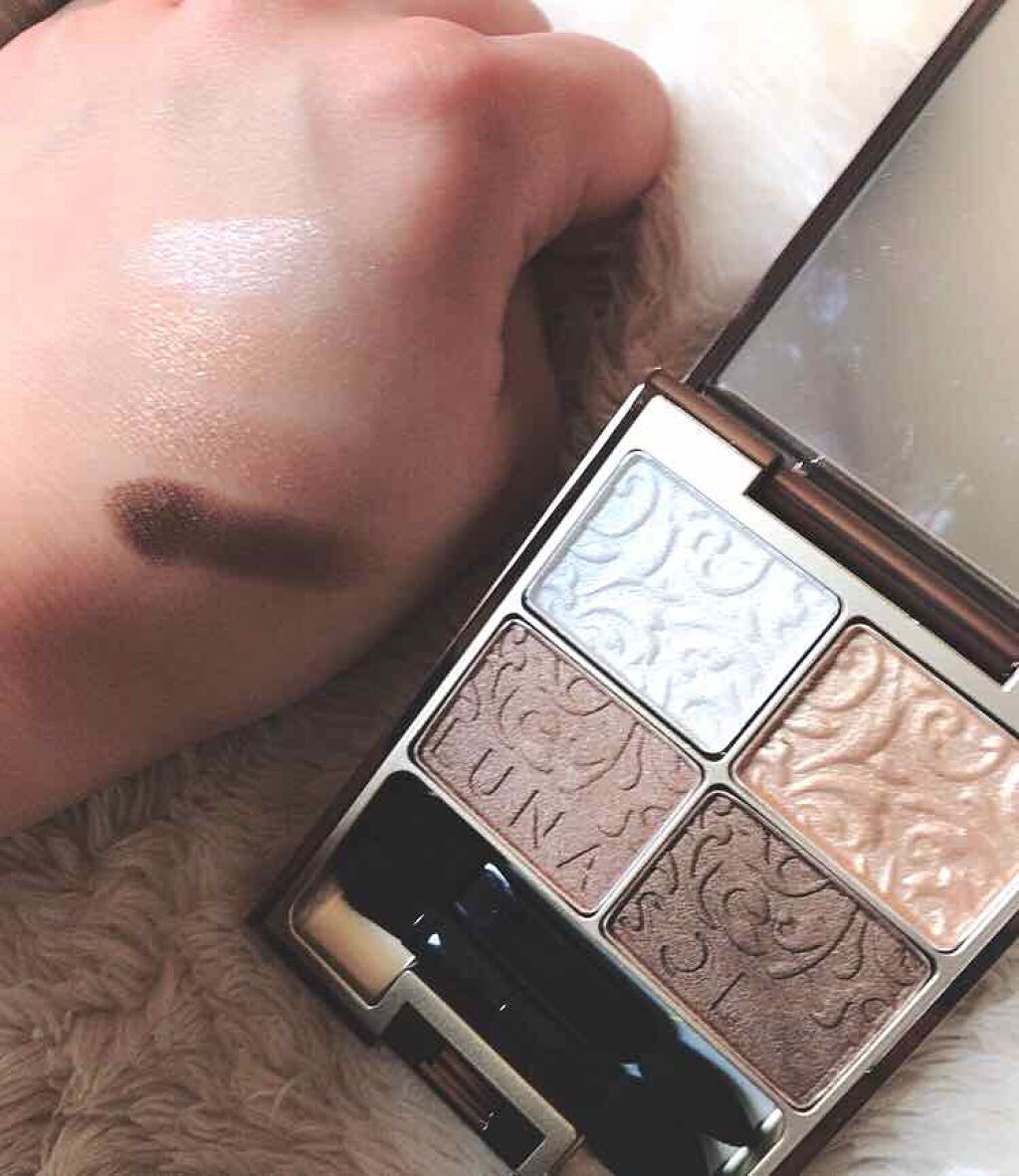 グレイスコントラスティングアイズ/LUNASOL/アイシャドウパレットを使ったクチコミ(1枚目)